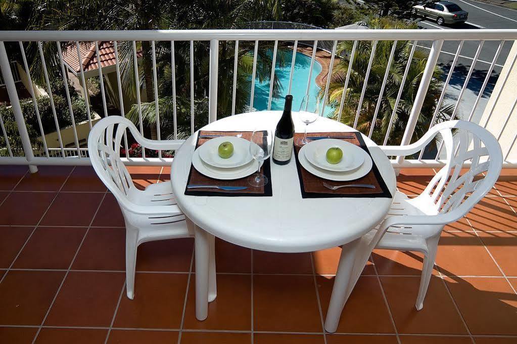 Koala Cove Holiday Apartments โกลด์โคสต์ ภายนอก รูปภาพ