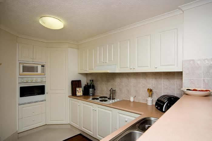 Koala Cove Holiday Apartments โกลด์โคสต์ ภายนอก รูปภาพ