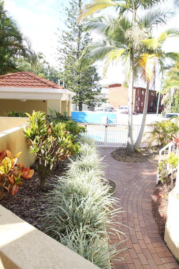 Koala Cove Holiday Apartments โกลด์โคสต์ ภายนอก รูปภาพ