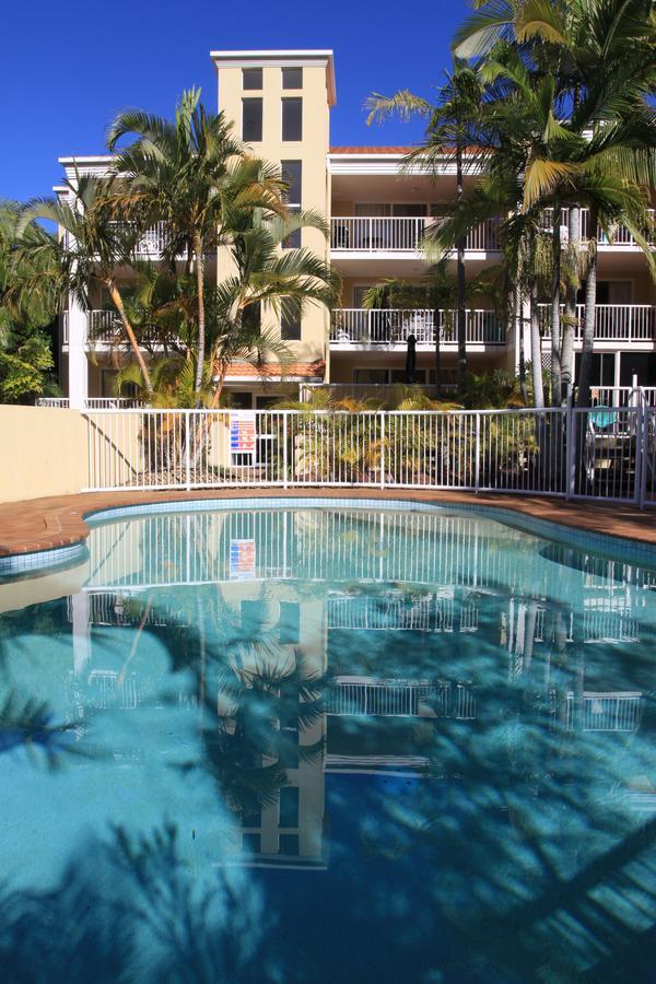 Koala Cove Holiday Apartments โกลด์โคสต์ ภายนอก รูปภาพ