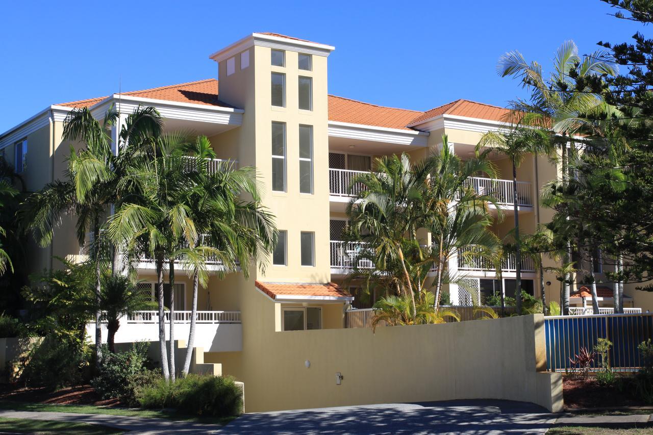 Koala Cove Holiday Apartments โกลด์โคสต์ ภายนอก รูปภาพ